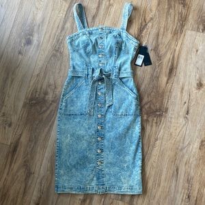 Size 4 (s) Guess jean denim summer dress